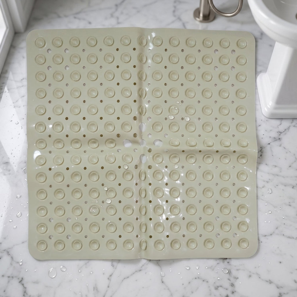 square bath mat with suction grip